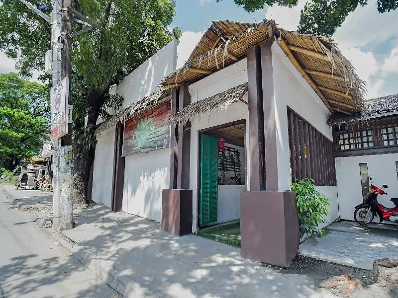 Oyo 472 Poleng Villa Анхелес 2*,  Филиппины