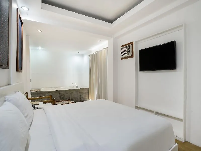 Отель Oyo 472 Poleng Villa Анхелес